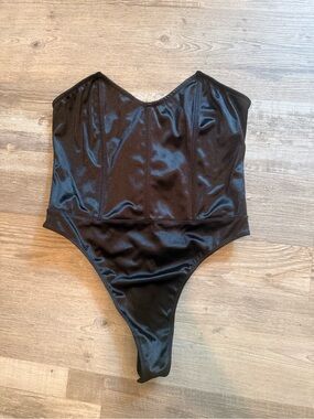 Forever 21 faux leather strapless bodysuit size xl
